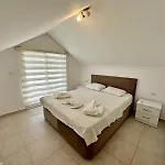 Villa Valley - 4 Bedroom Private Fethiye